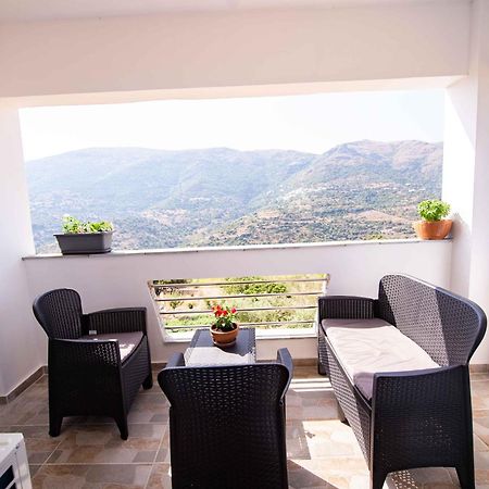 Levante Studios Αndros Menites Экстерьер фото